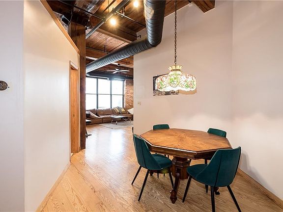 5th image of 230 W Tazewell St APT 103