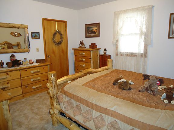 3rd image of 1775 640th St