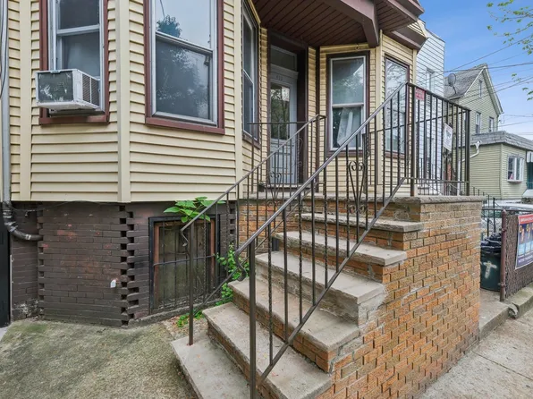 415 6th St, Union City, NJ 07087