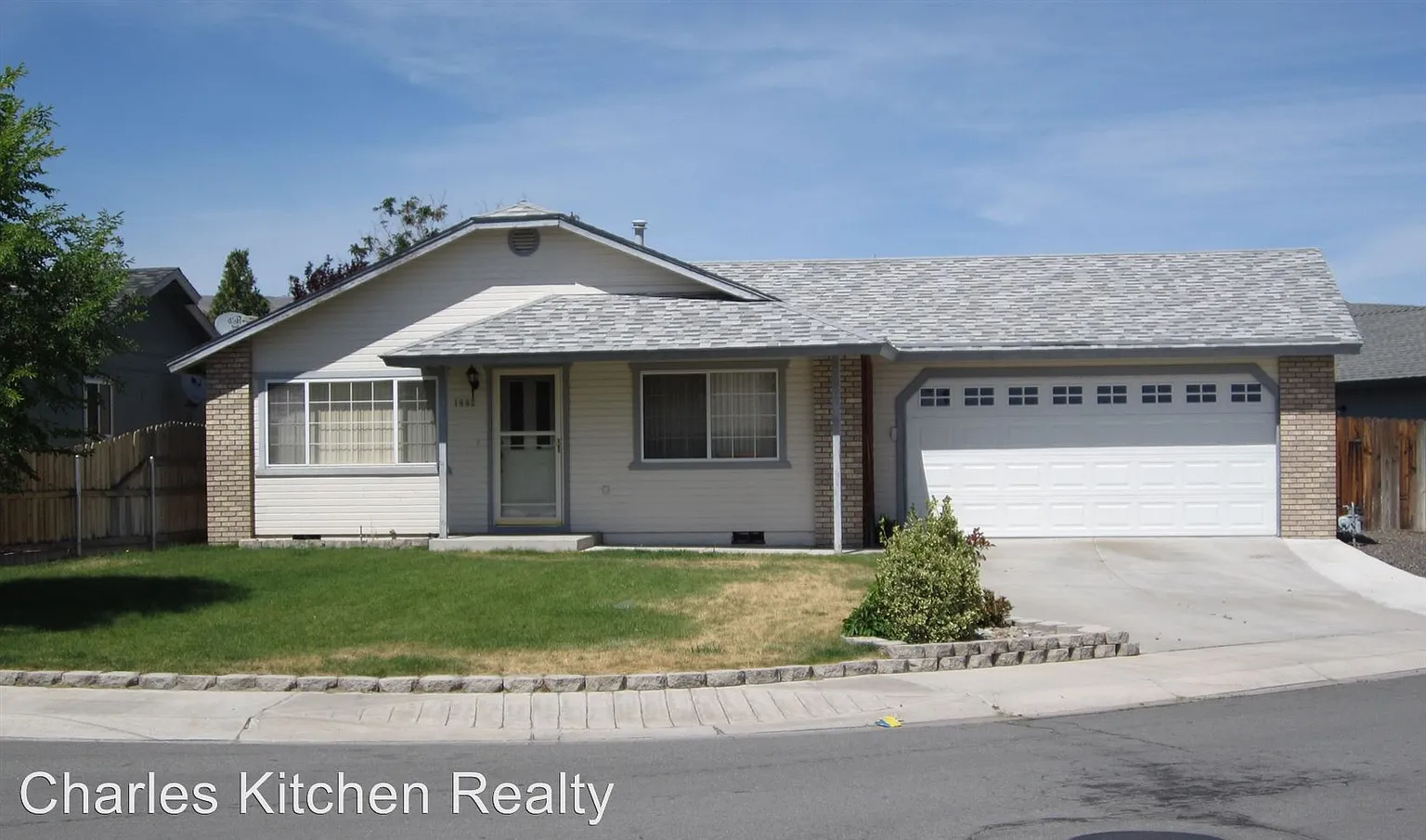 1882 Spooner Dr photo 1
