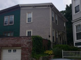 686 E 5th St #R, South Boston, MA 02127