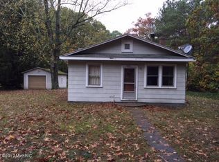 15944 Locke Rd, Union Pier, MI 49129