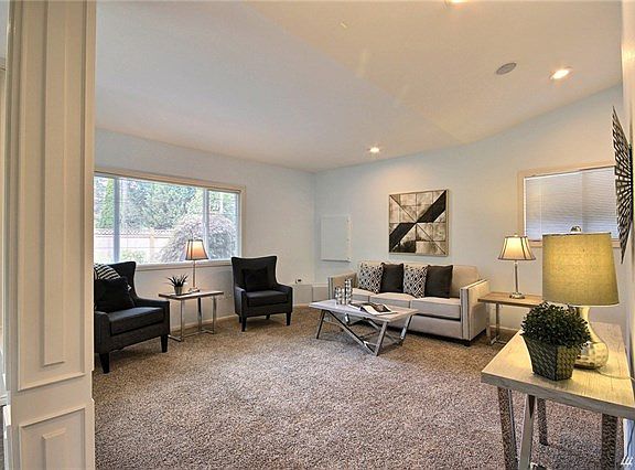 4th image of 13905 Ash Way