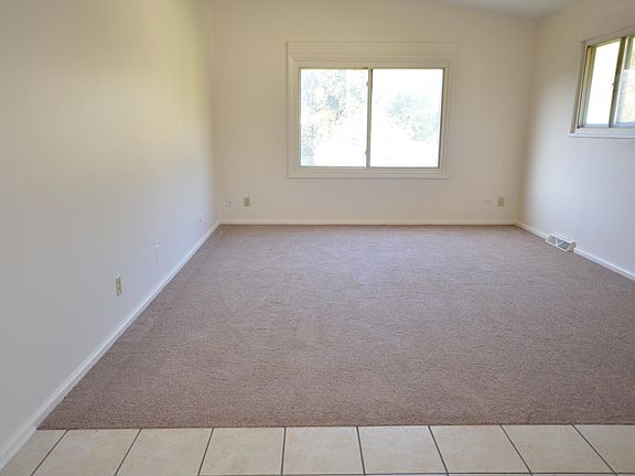 4th image of 1633 Seth Roberts Dr #B