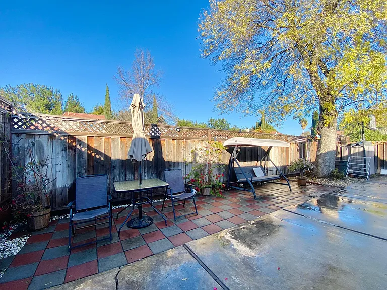 3904 Taubeh Ct — Photo 22