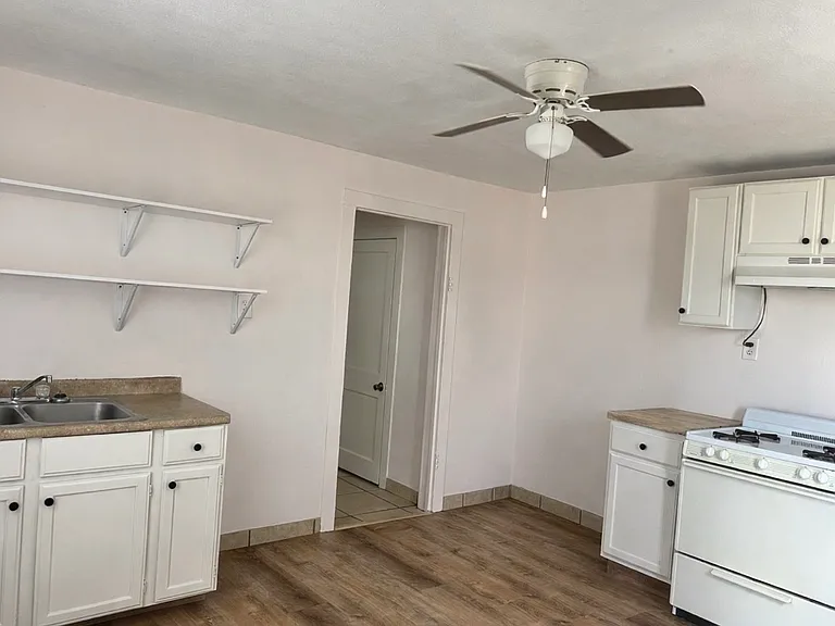 176 W Airline Dr — Photo 23