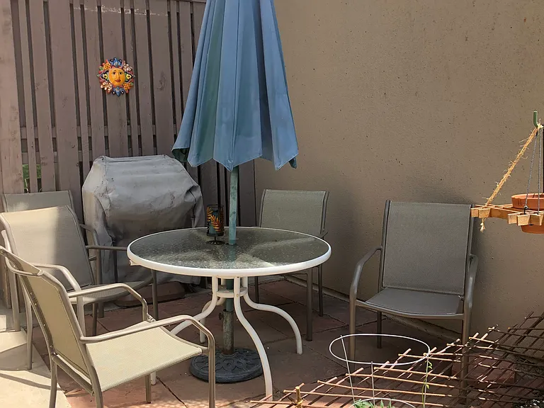 2525 S Dayton Way — Photo 2