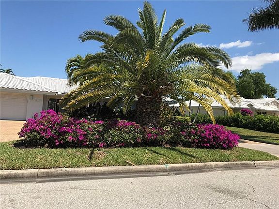 3rd image of 518 Spoonbill Dr