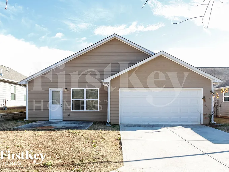 35 Riviera Dr — Photo 14