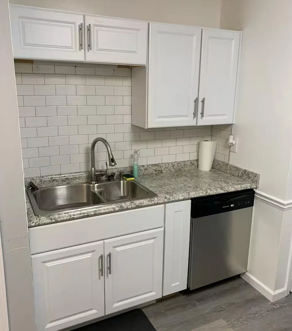 2 bed, 2.0 bath, 1020 sqft, $1,148 — Photo 4