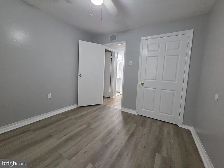Foster St — Photo 10