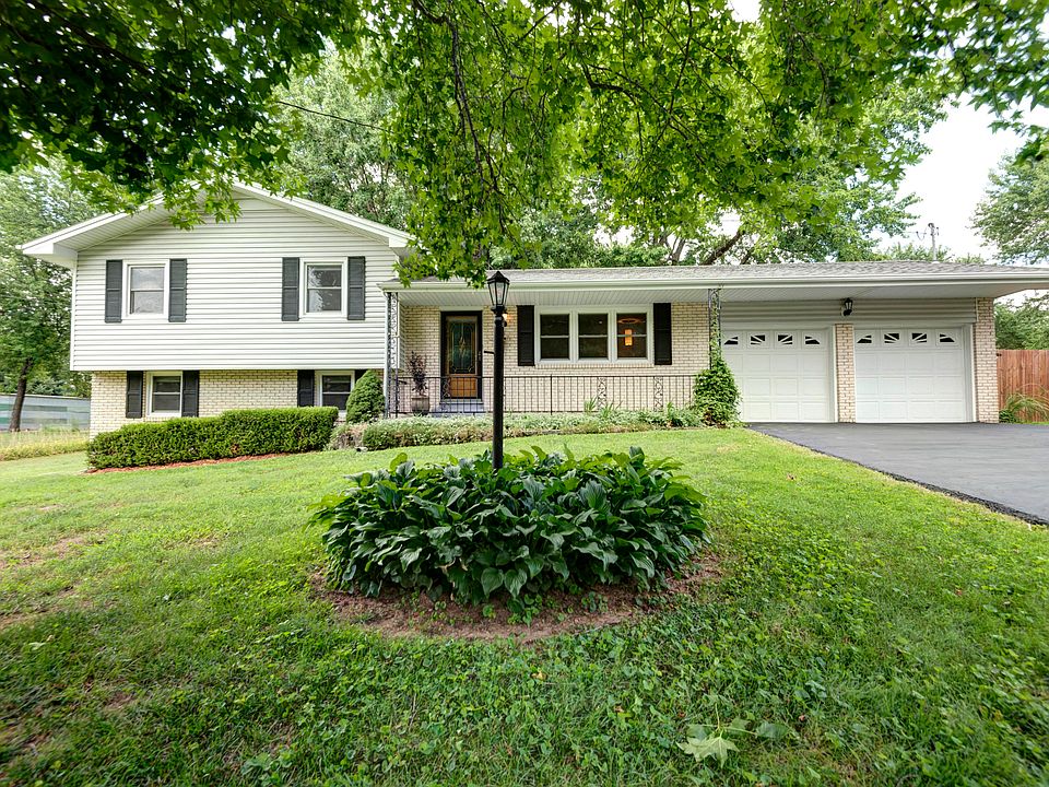 1st image of 5367 N Lakewood Dr