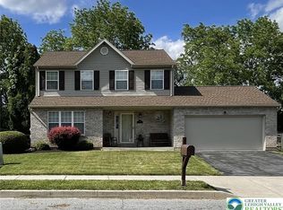 71 Penns Grant Dr, Easton, PA 18045