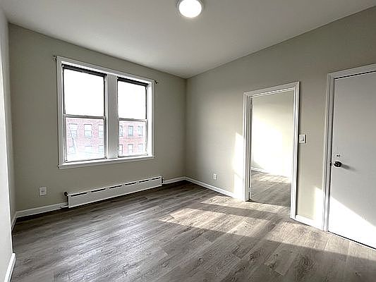 1st image of 4211 Broadway #2