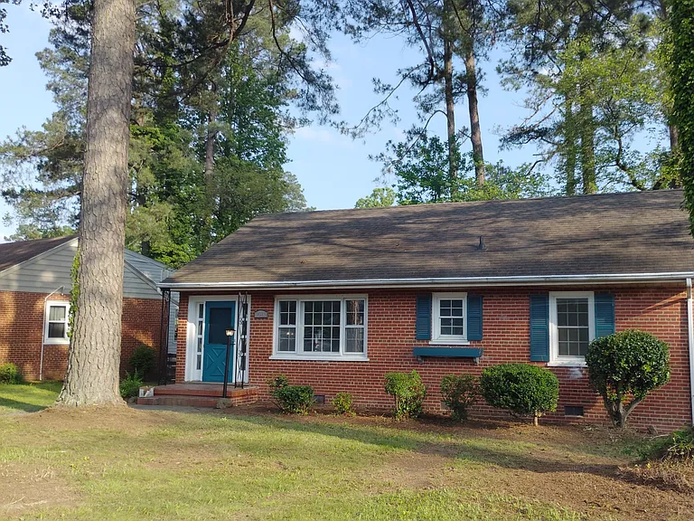 9013 Sparrow Dr — Photo 1