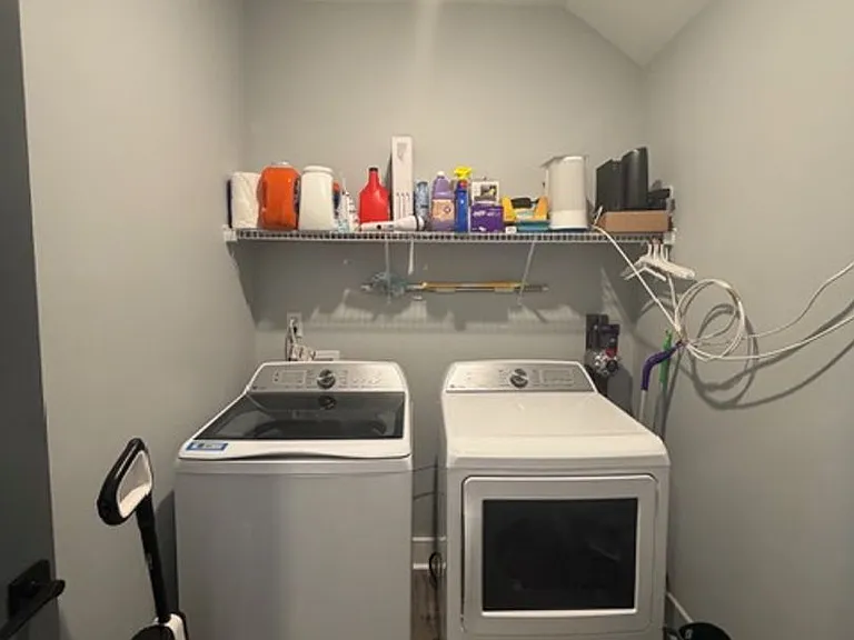 3050 Candlelight Dr — Photo 5