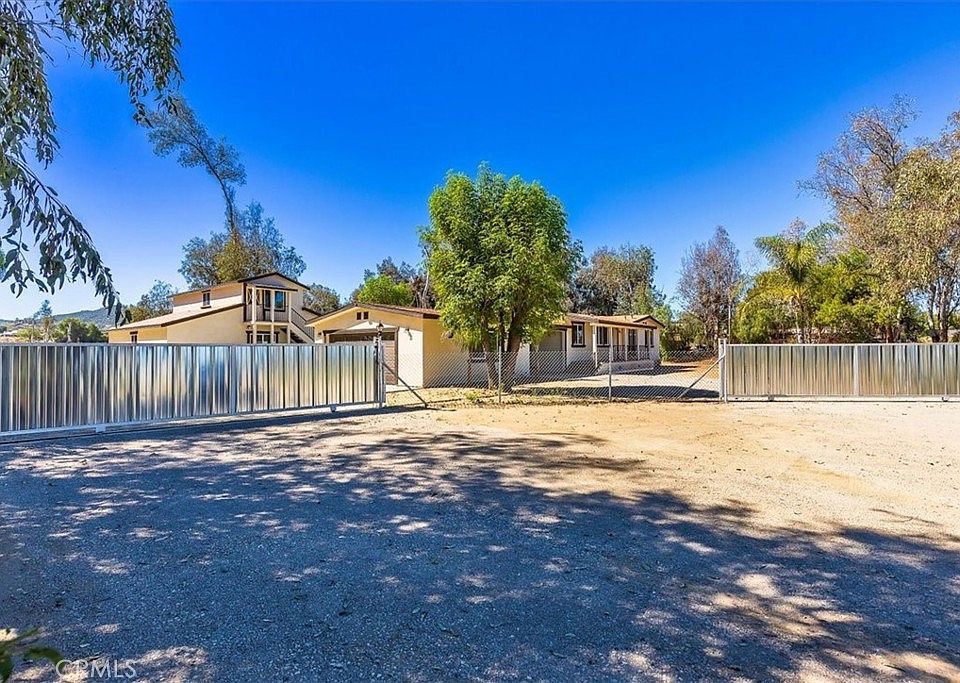 1st image of 27355 Scott Rd