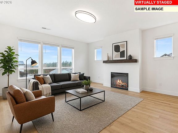 5th image of 2623 NE Justus Ave #21