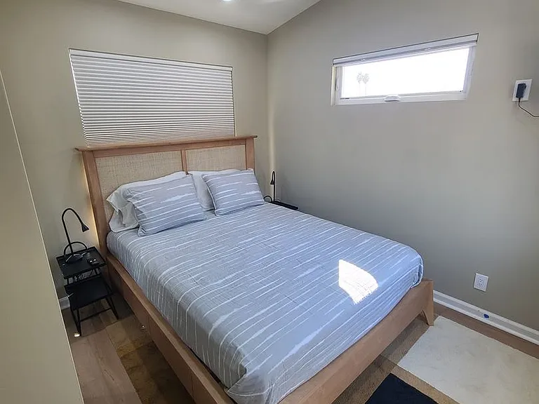 3043 Oliphant St — Photo 20
