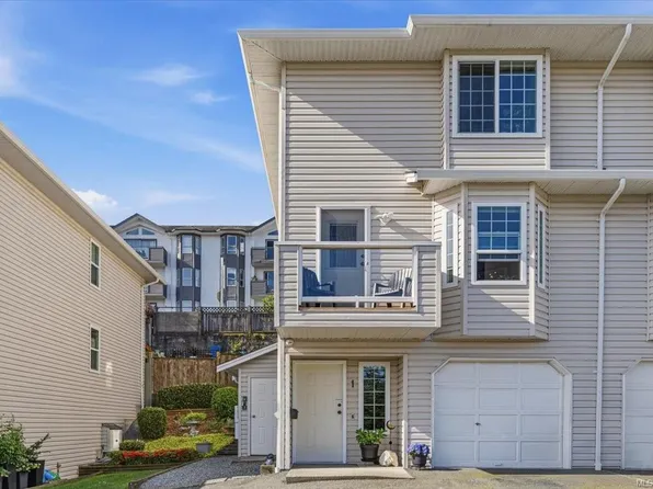1659 Dufferin Cres #1, Nanaimo, BC V9S 5T4