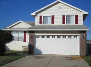 805 Green Breeze Cir, Altoona, IA 50009