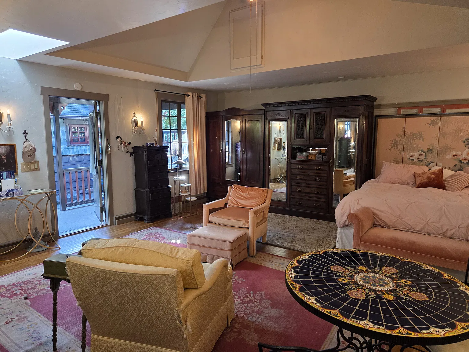 Studio, 425 sqft, $1,250 — Photo 4