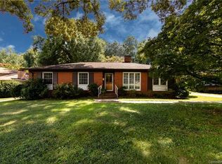 3356 Country Club Dr, Charlotte, NC 28205