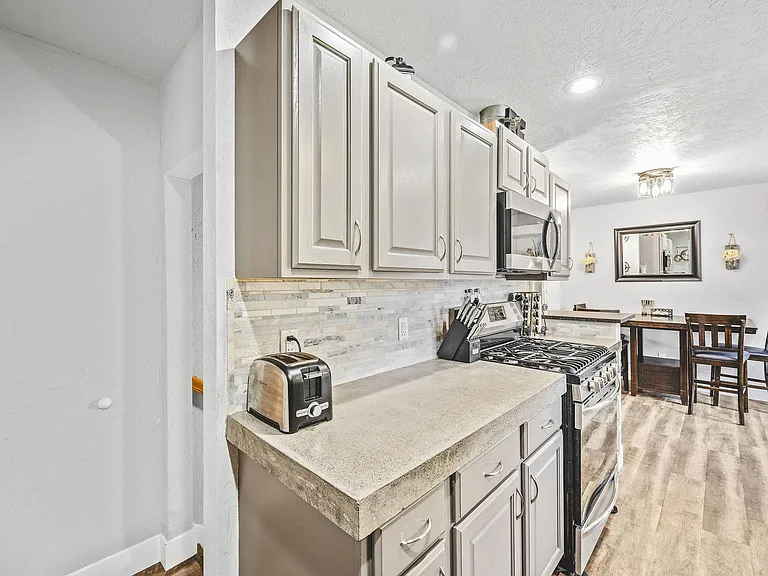 11168 N Bartlett Ave — Photo 13
