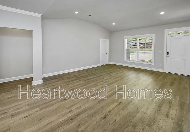 6640 Satchel Ford Rd — Photo 5