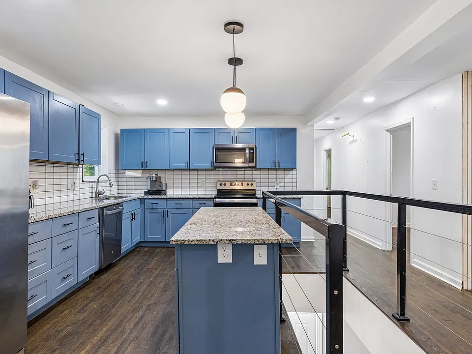 1208 Dempsey Dr