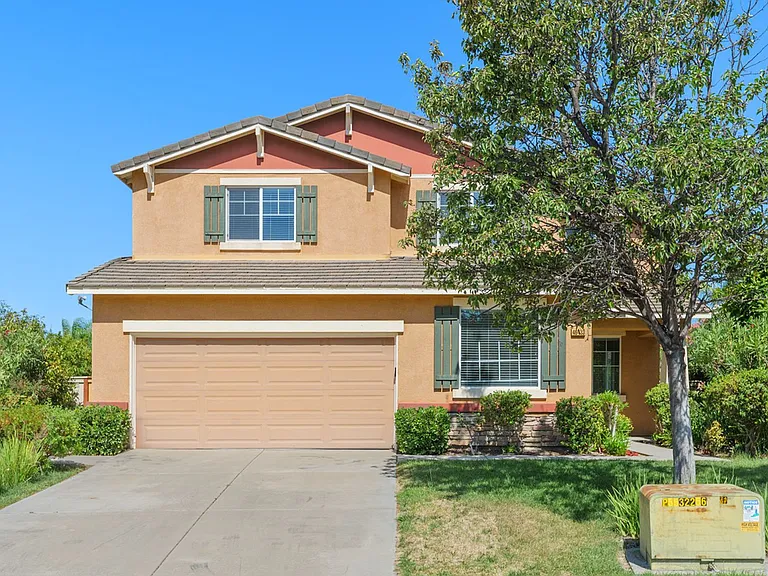 46433 Vianne Ct — Photo 1