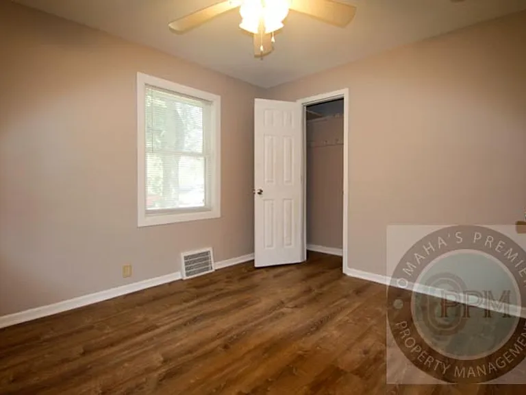 2409 Washington St — Photo 12