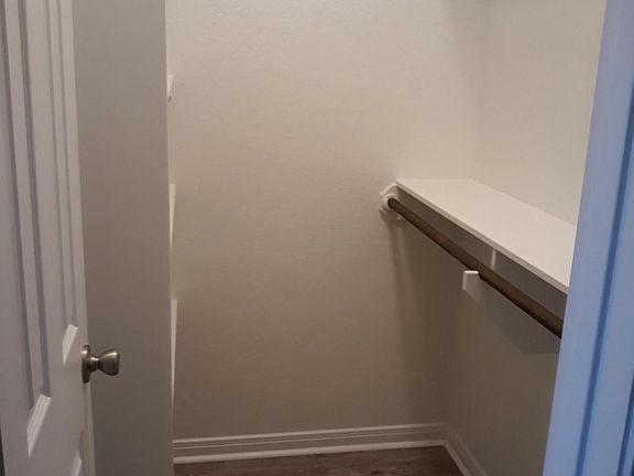 5th image of 1092 Dunlap Dr