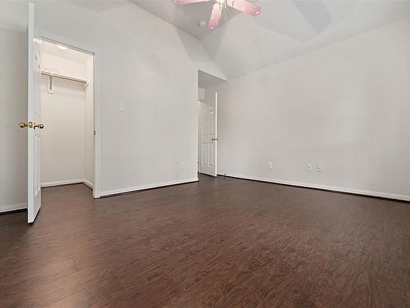 5th image of 14715 Arbor Trace Ct