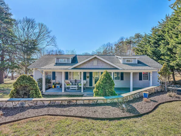 76 Overlook Cir, Moneta, VA 24121