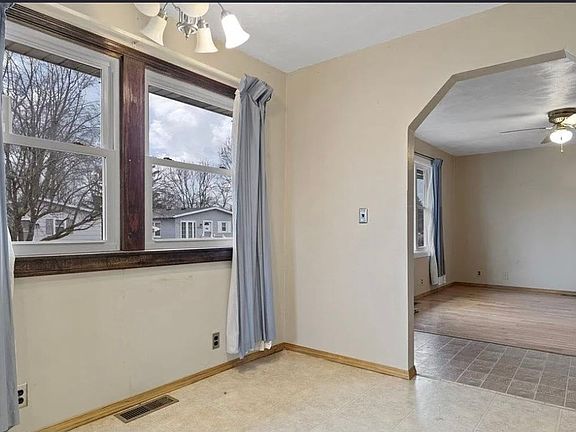5th image of 3033 Shadowfax Dr
