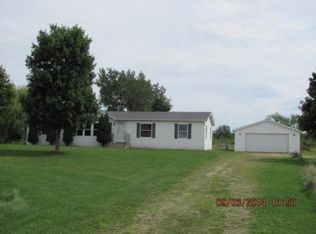 4562 Elm Lawn Rd, Oconto Falls, WI 54154