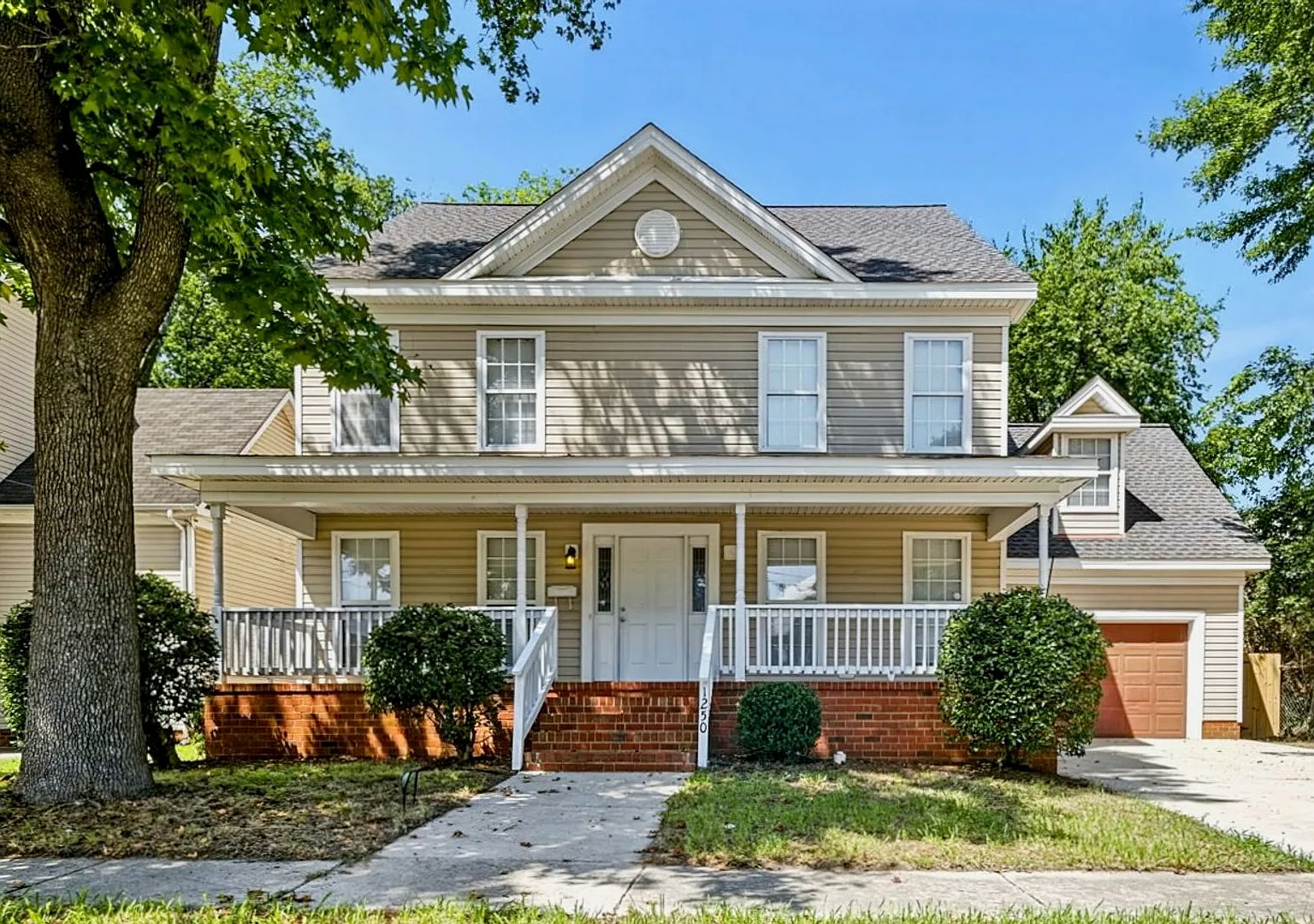 1250 W. 27th Street - Spacious 5 bedroom, 3 full bathroom single family near Ghent — Photo 1