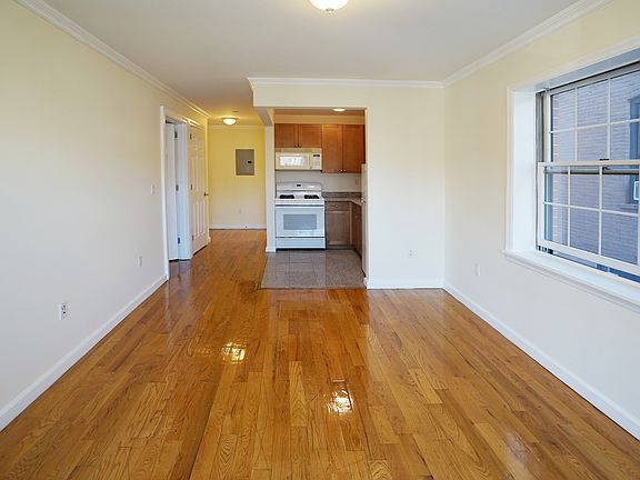 2nd image of 14-38 31st Dr #60