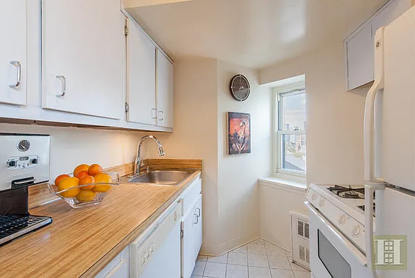 Sold by Halstead Real Estate | media 14