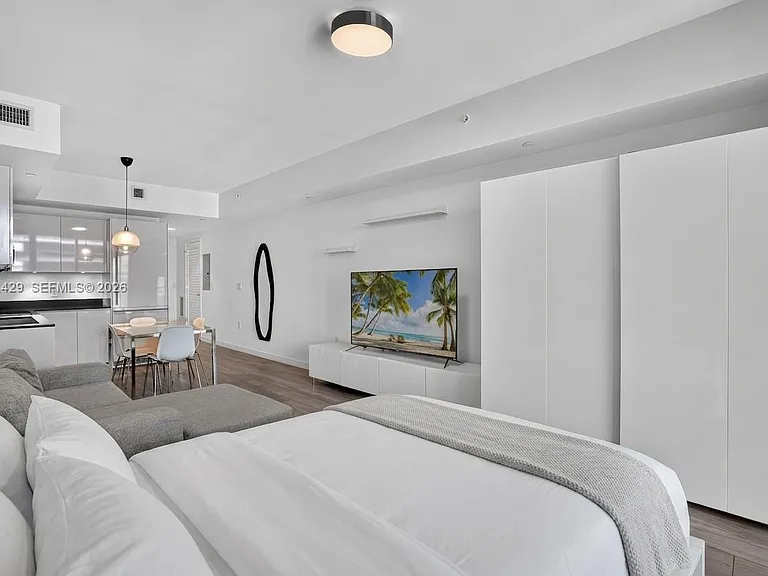 1010 Brickell Ave #3510 — Photo 12