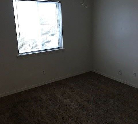 5th image of 1219 N Storer Ave APT 68