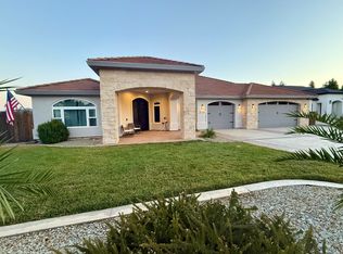 3720 Sunflower Dr, Redding, CA 96001