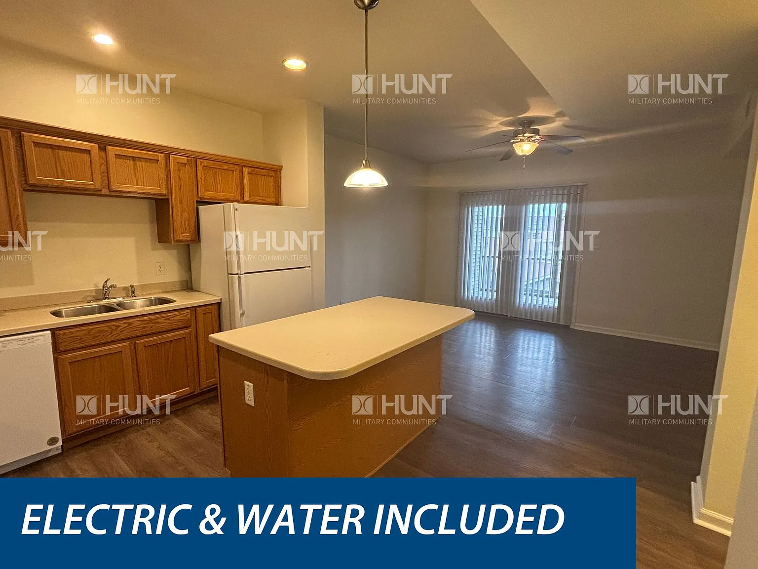 3 bed, 2.5 bath, 1692 sqft, $3,400 — Photo 3