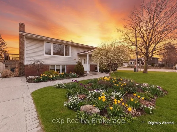 422 Wellington St, Saugeen Shores, ON N0H 2C4