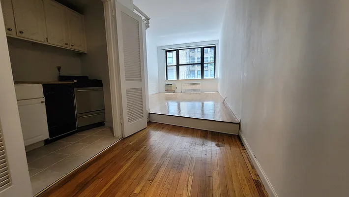 Rented by ONE Manhattan Real Estate | media 6