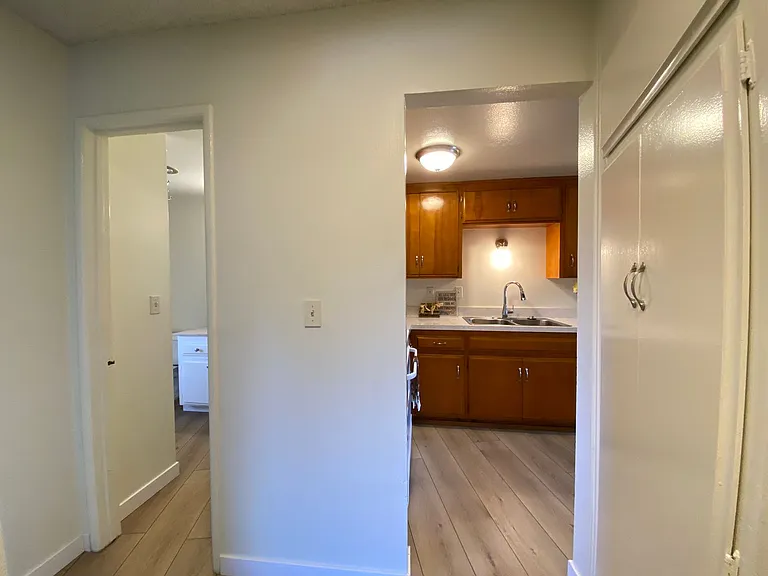 Meadowlake 1025 — Photo 12