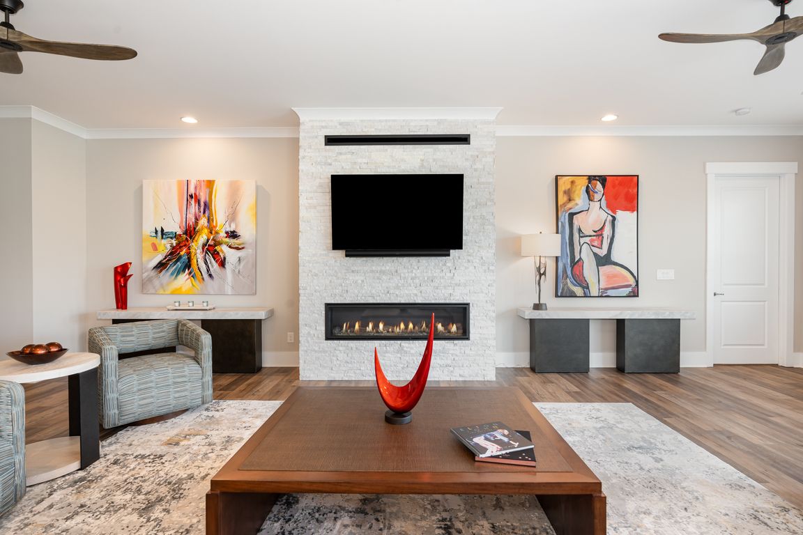 next background image