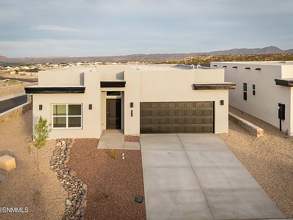 2nd image of 1005 Noria Ct