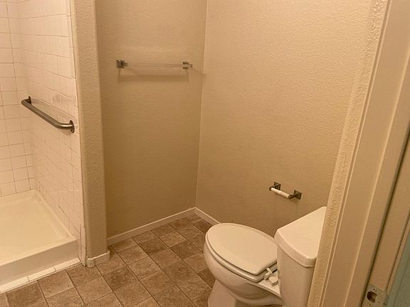 4th image of 1501 Truett St Unit 104